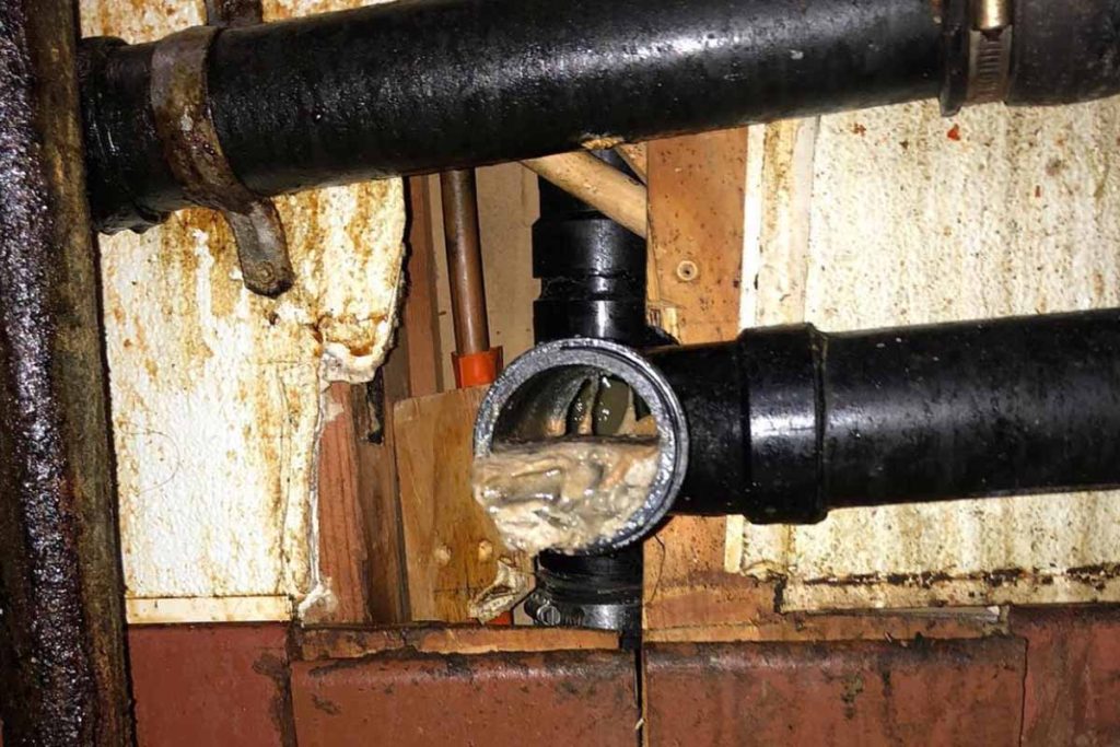 Baffle T Repair in Orange